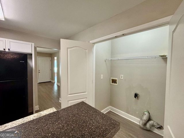 2595 Elliott Street NW, Atlanta, GA 30318