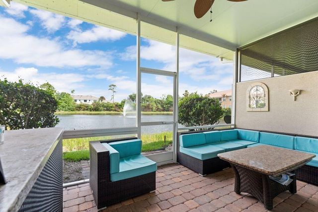 626 SW Glen Crest Way, Stuart, FL 34997