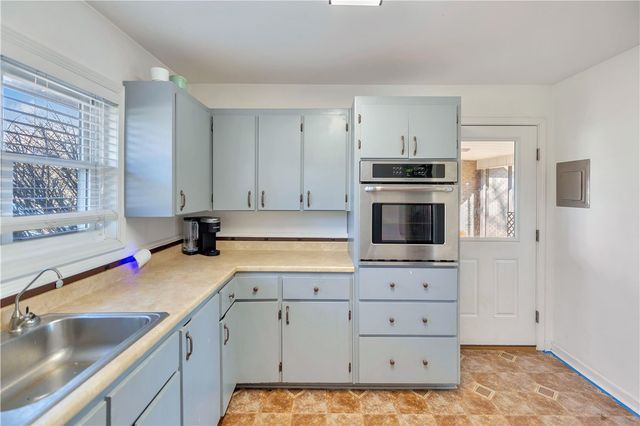 402 Devon Way, Anderson, SC 29621