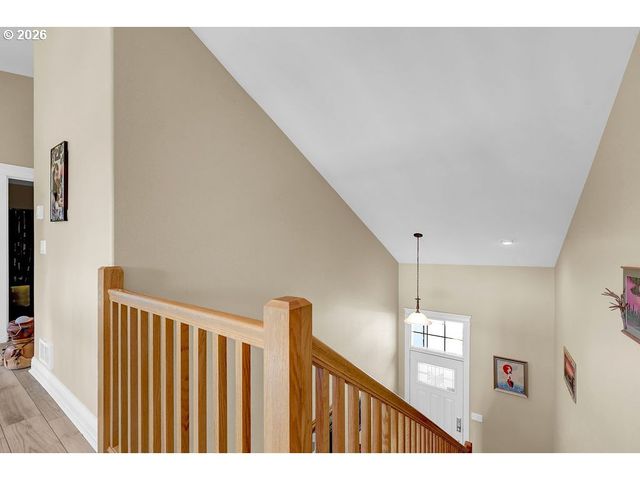 935 HEMLOCK St, Florence, OR 97439