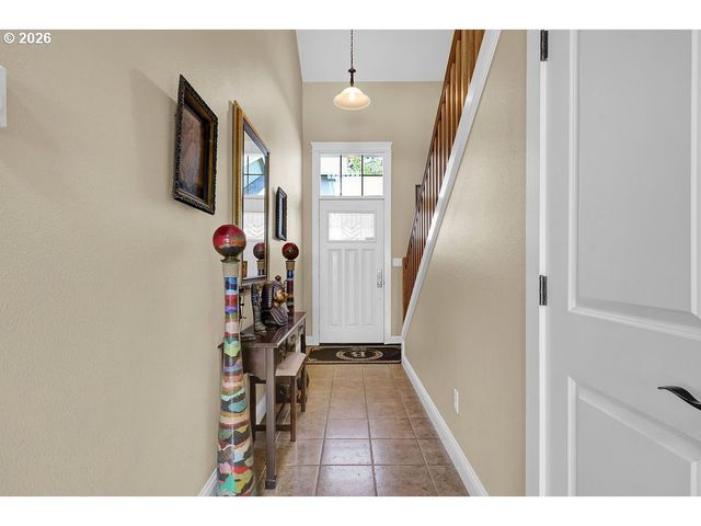 935 HEMLOCK St, Florence, OR 97439