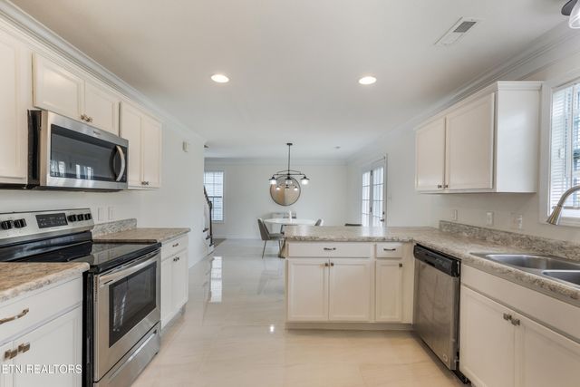 2742 Lucky Leaf Lane, Knoxville, TN 37924