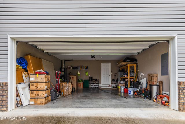 2742 Lucky Leaf Lane, Knoxville, TN 37924
