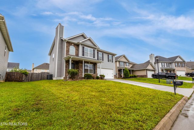2742 Lucky Leaf Lane, Knoxville, TN 37924