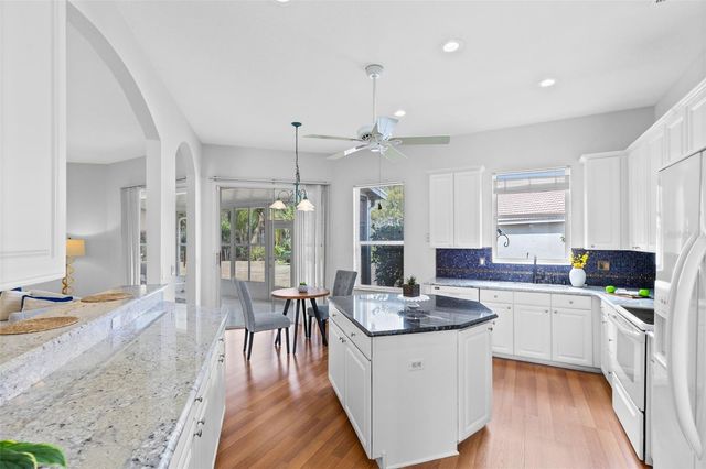 905 TORREY PINE DRIVE, Winter Springs, FL 32708