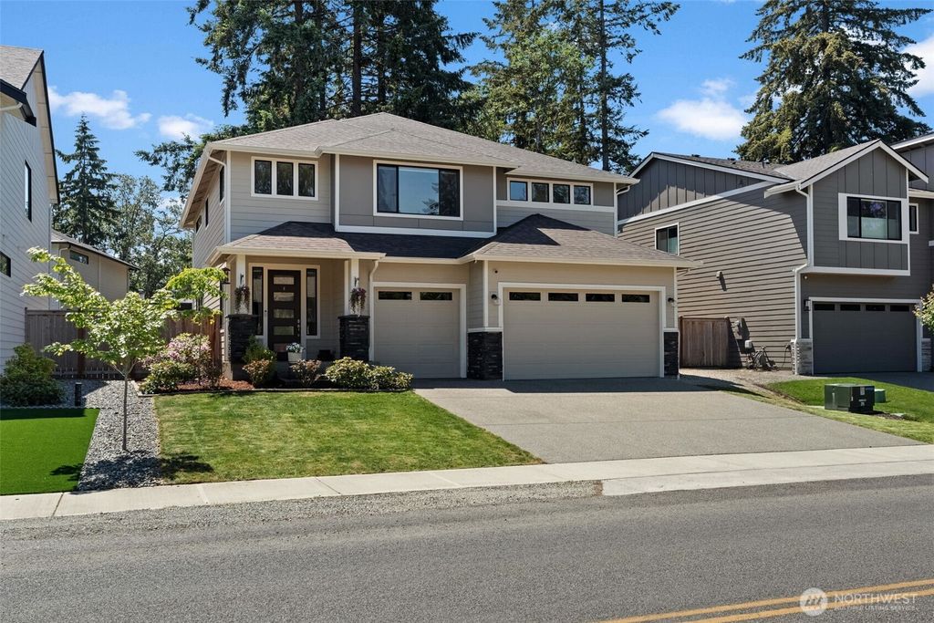 7708 Zircon Drive SW, Lakewood, WA 98489