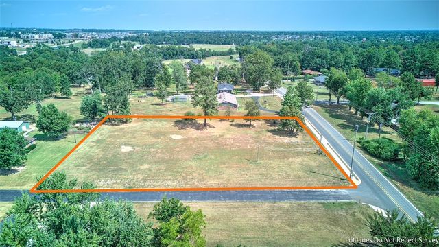 1706 S Osage Road, Rogers, AR 72758