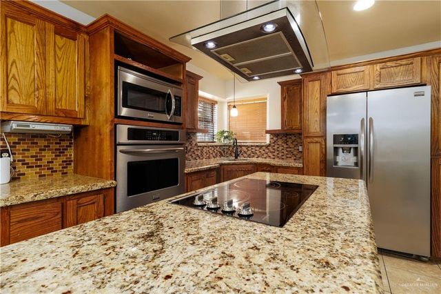 7016 El Lucero Lane, Palmview, TX 78572