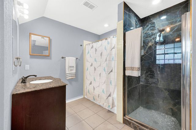 1915 Lillian Avenue, Glenn Heights, TX 75154