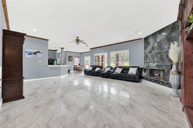 1915 Lillian Avenue, Glenn Heights, TX 75154