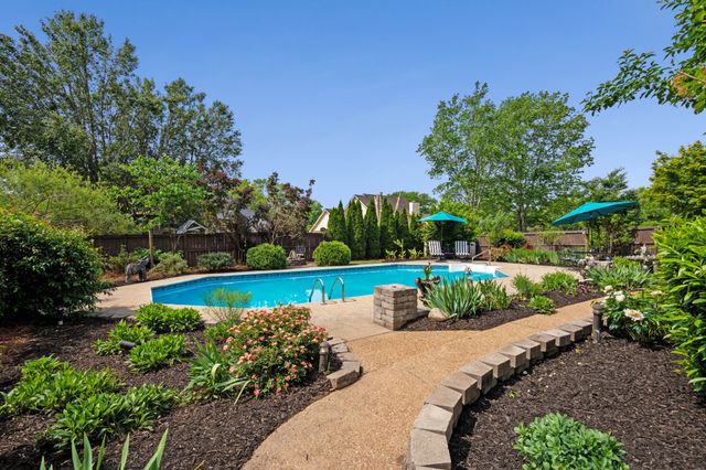 5006 Langford Pass, Old Hickory, TN 37138