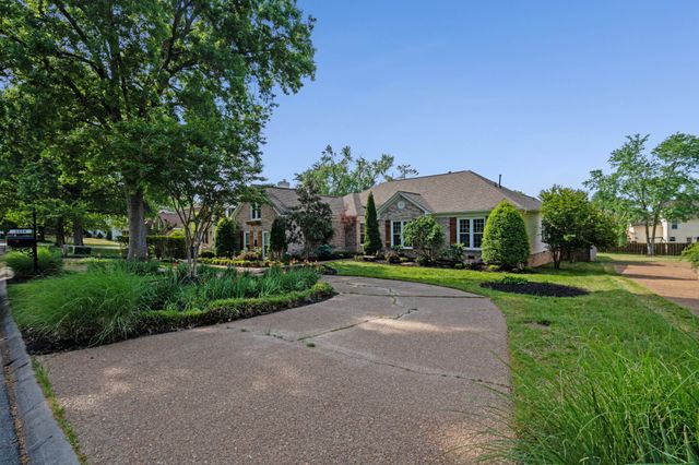 5006 Langford Pass, Old Hickory, TN 37138