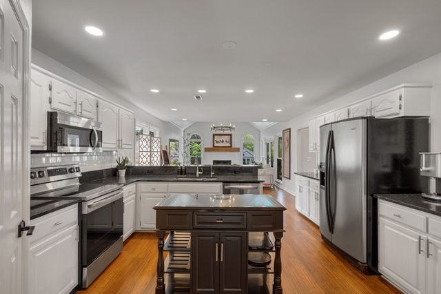 5006 Langford Pass, Old Hickory, TN 37138