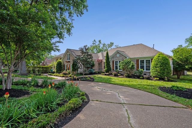 5006 Langford Pass, Old Hickory, TN 37138