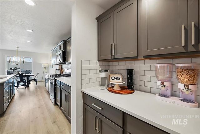 1971 Cashel St, Middleton, ID 83644