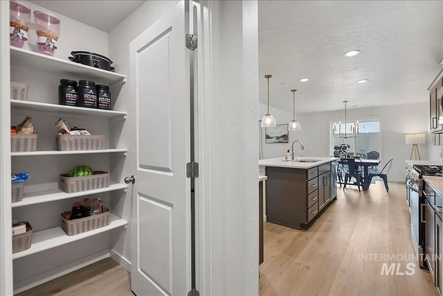 1971 Cashel St, Middleton, ID 83644