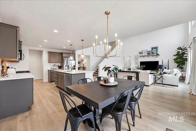 1971 Cashel St, Middleton, ID 83644