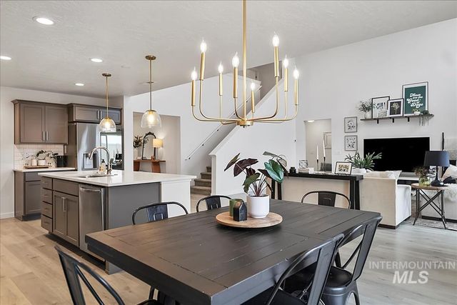 1971 Cashel St, Middleton, ID 83644