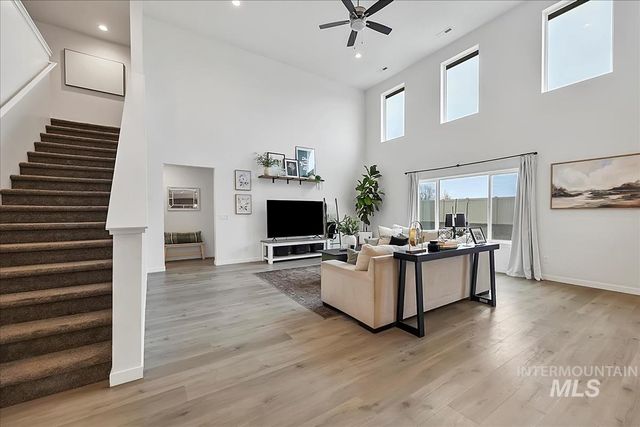 1971 Cashel St, Middleton, ID 83644