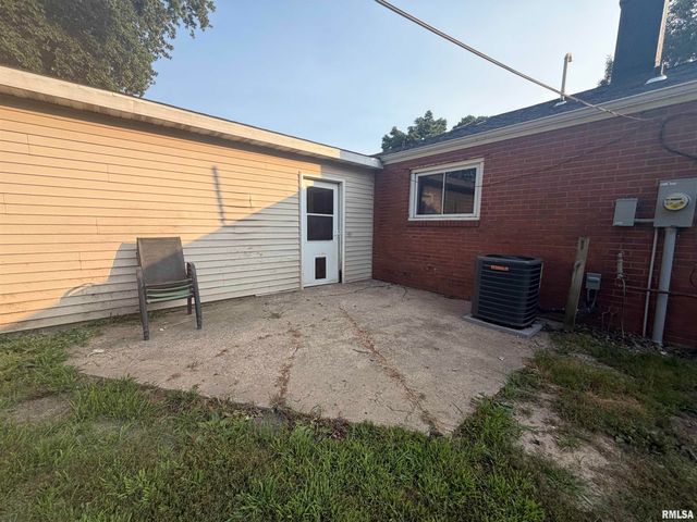 405 GRANT Road, Marquette Heights, IL 61554