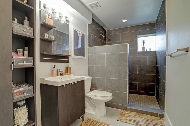 1308 Ruthven Street B, Houston, TX 77019