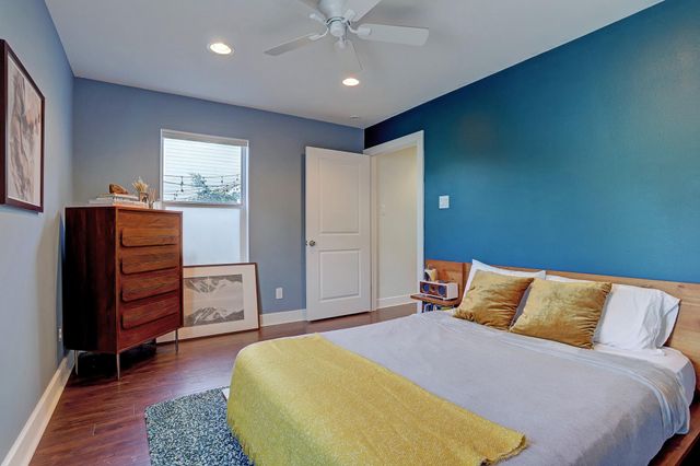 1308 Ruthven Street B, Houston, TX 77019