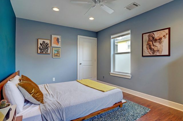 1308 Ruthven Street B, Houston, TX 77019