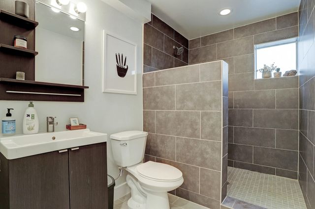 1308 Ruthven Street B, Houston, TX 77019