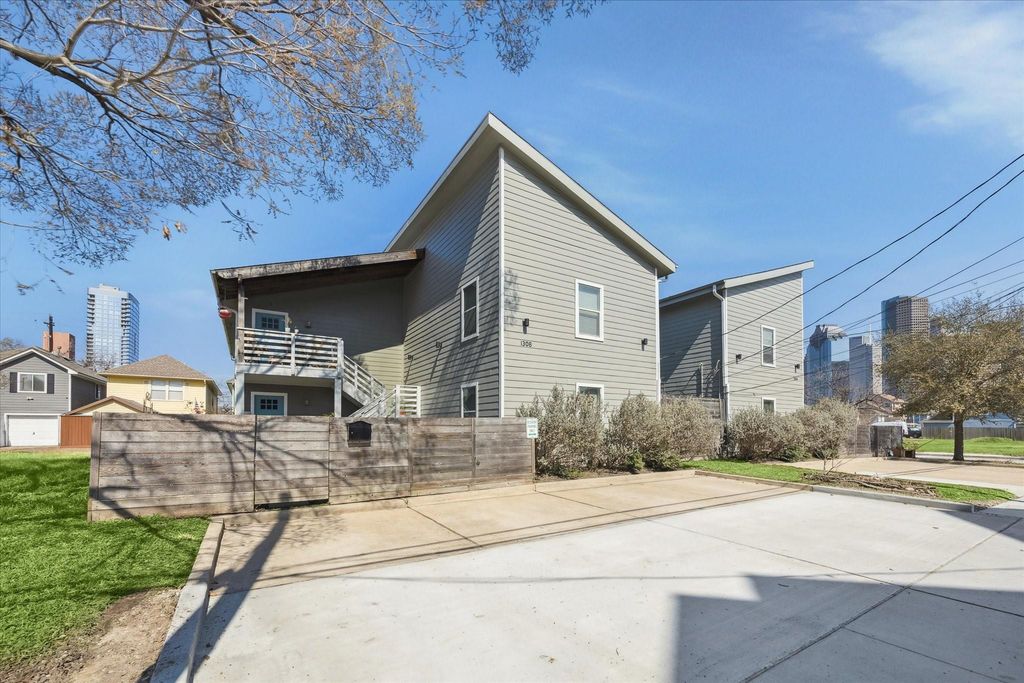 1308 Ruthven Street B, Houston, TX 77019