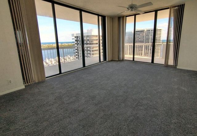 123 Lakeshore 2042, North Palm Beach, FL 33408