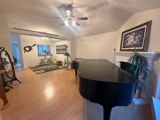 16211 Whitesage Court, Houston, TX 77082