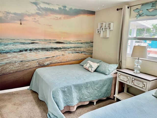 2475 47TH STREET S, St Petersburg, FL 33711