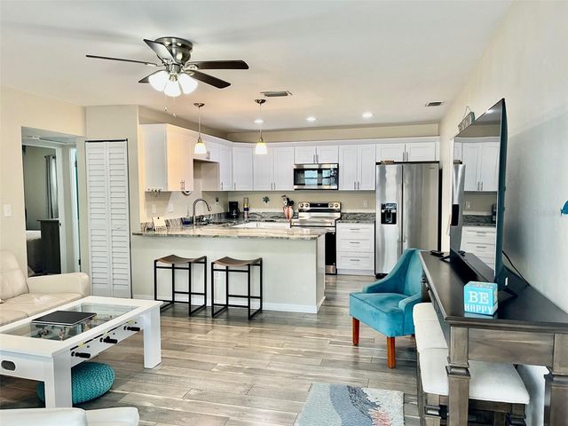 2475 47TH STREET S, St Petersburg, FL 33711
