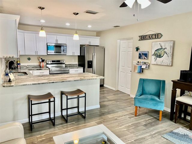 2475 47TH STREET S, St Petersburg, FL 33711