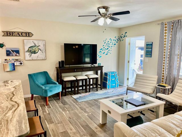 2475 47TH STREET S, St Petersburg, FL 33711