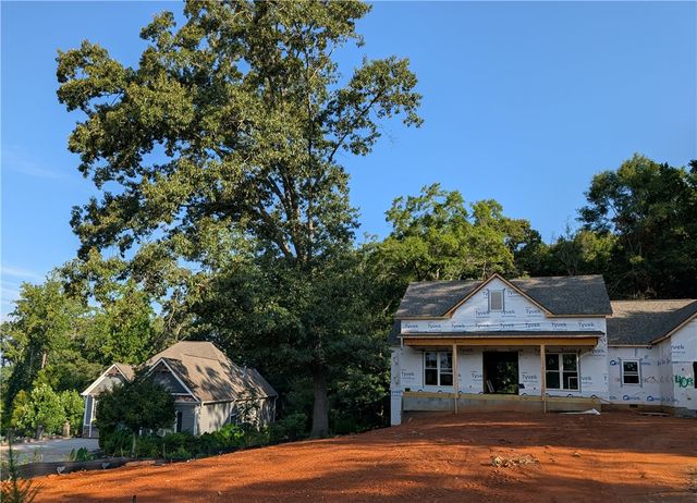 408 Marina Bay Drive, Seneca, SC 29672
