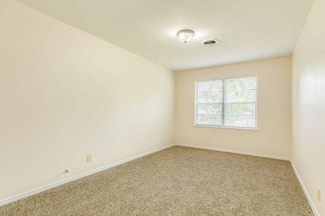 837 Pin Money Street, Clute, TX 77531