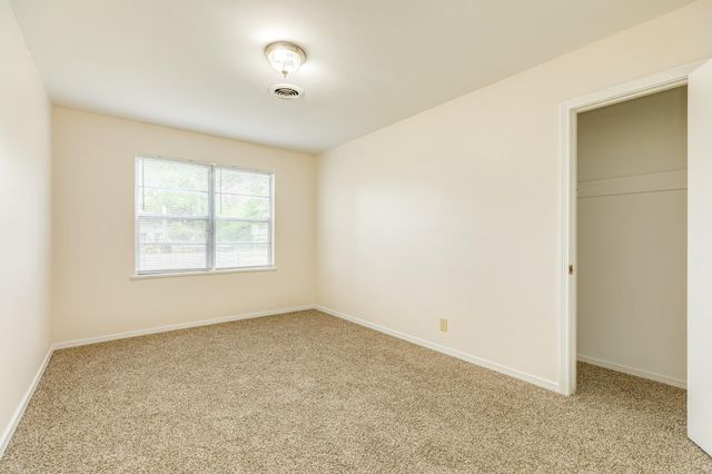 837 Pin Money Street, Clute, TX 77531