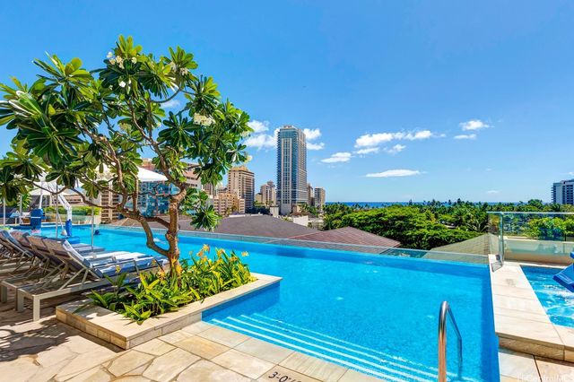 2139 Kuhio Avenue D1805, Honolulu, HI 96815