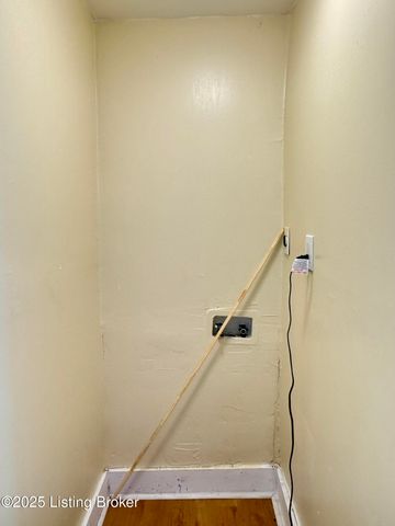 1913 Duncan St, Louisville, KY 40203