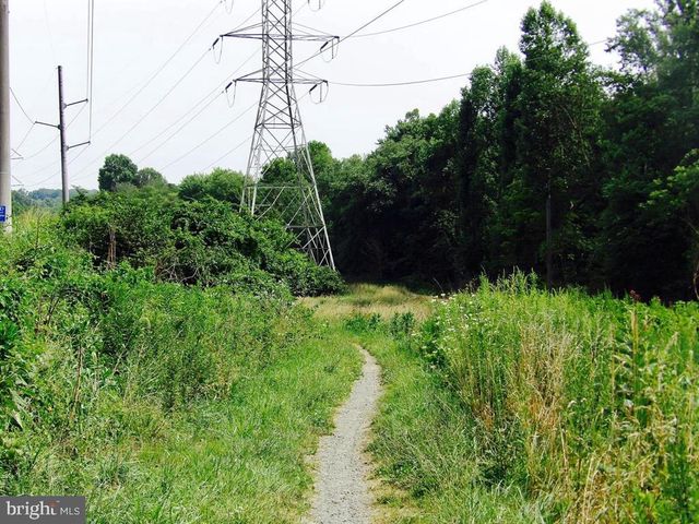 1505 SNUGHILL CT, Vienna, VA 22182