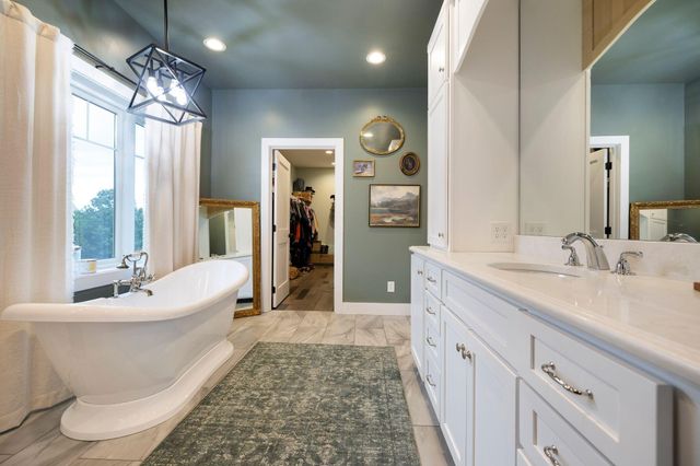 6866 Daus Mountain Road, Whitwell, TN 37397