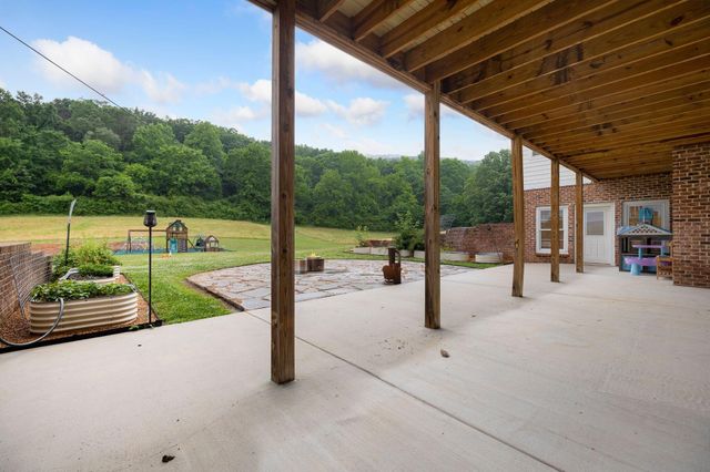 6866 Daus Mountain Road, Whitwell, TN 37397