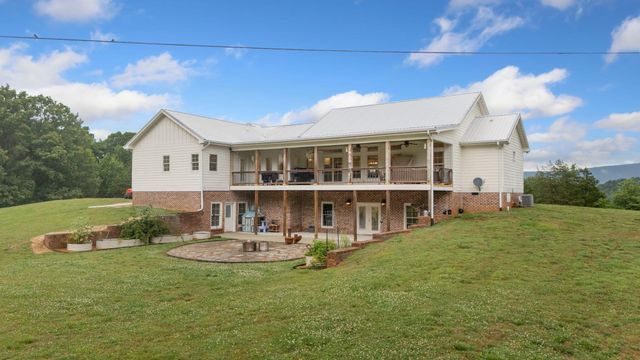 6866 Daus Mountain Road, Whitwell, TN 37397