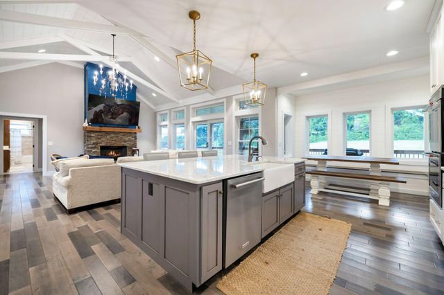 6866 Daus Mountain Road, Whitwell, TN 37397