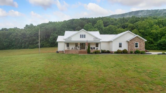 6866 Daus Mountain Road, Whitwell, TN 37397