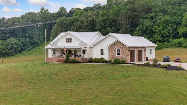 6866 Daus Mountain Road, Whitwell, TN 37397