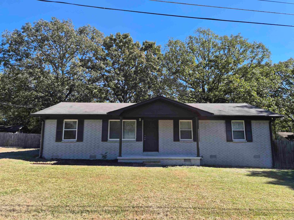 2002 Bobbitt Ln, Sherwood, AR 72120