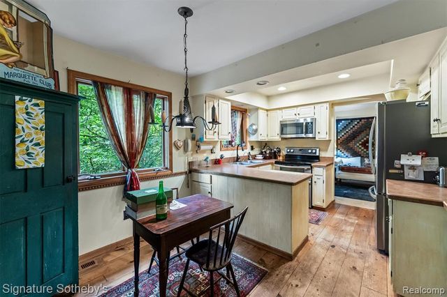 7939 Caberfae Trail, Clarkston, MI 48348