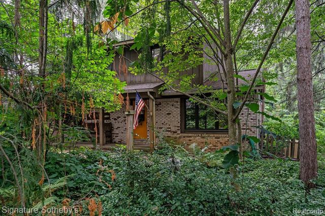 7939 Caberfae Trail, Clarkston, MI 48348